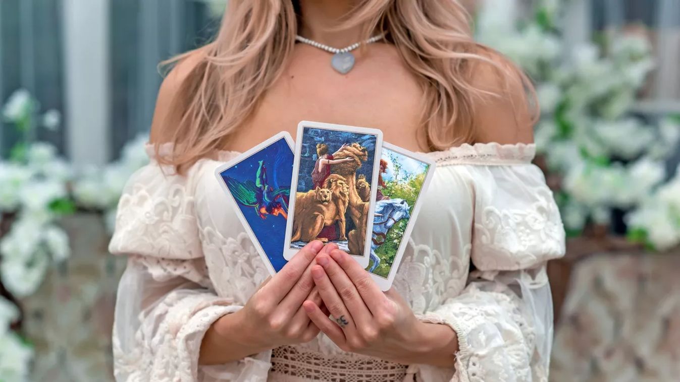 szerelmi tarot kártya jóslás