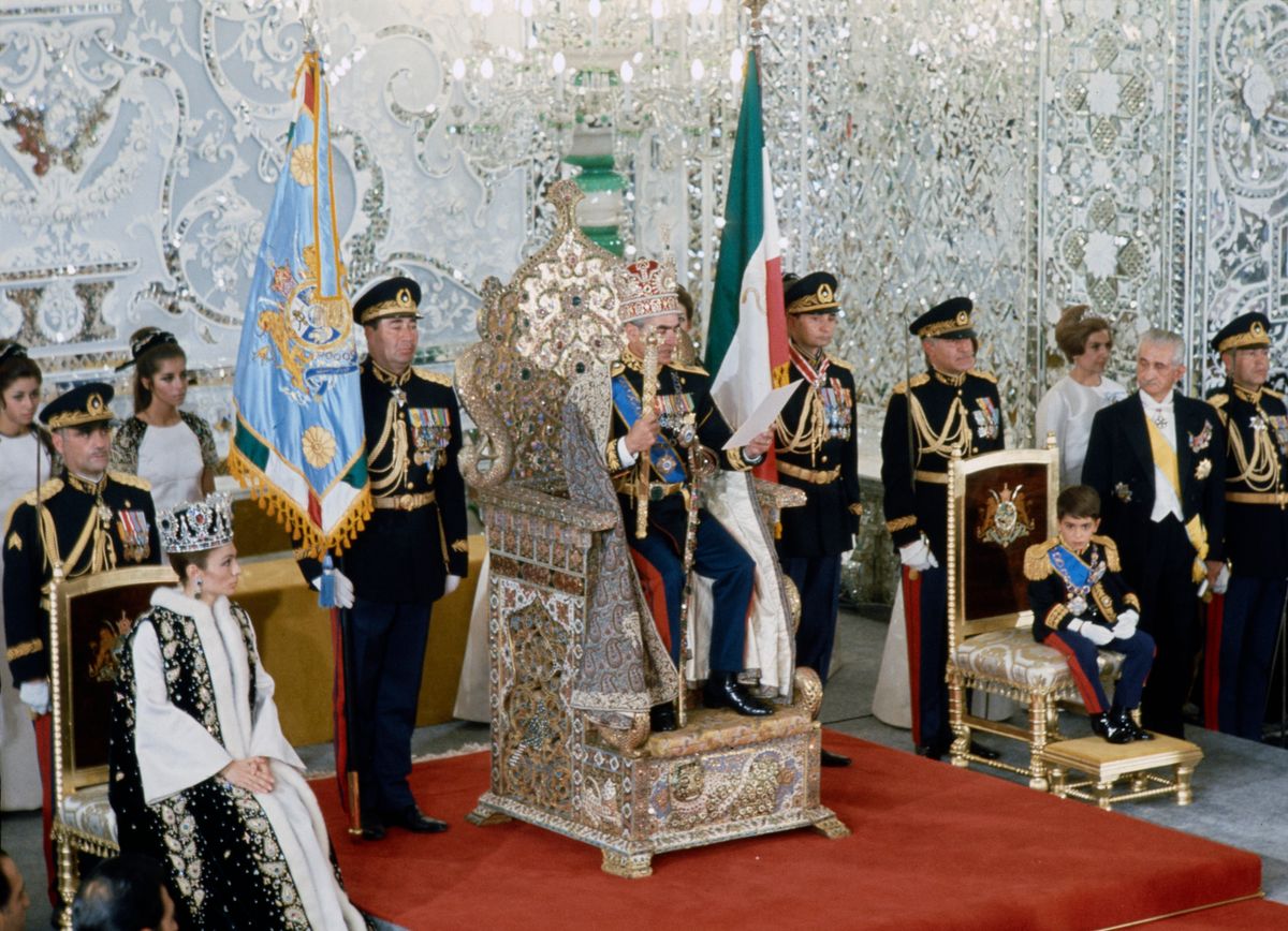 Pahlavi-dinasztia, monarchia