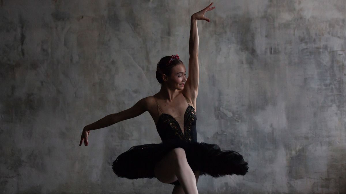 Ballerina,In,The,Role,Of,The,Black,Swan,From,Tchaikovsky's, fekete hattyú, Ashley Benefield