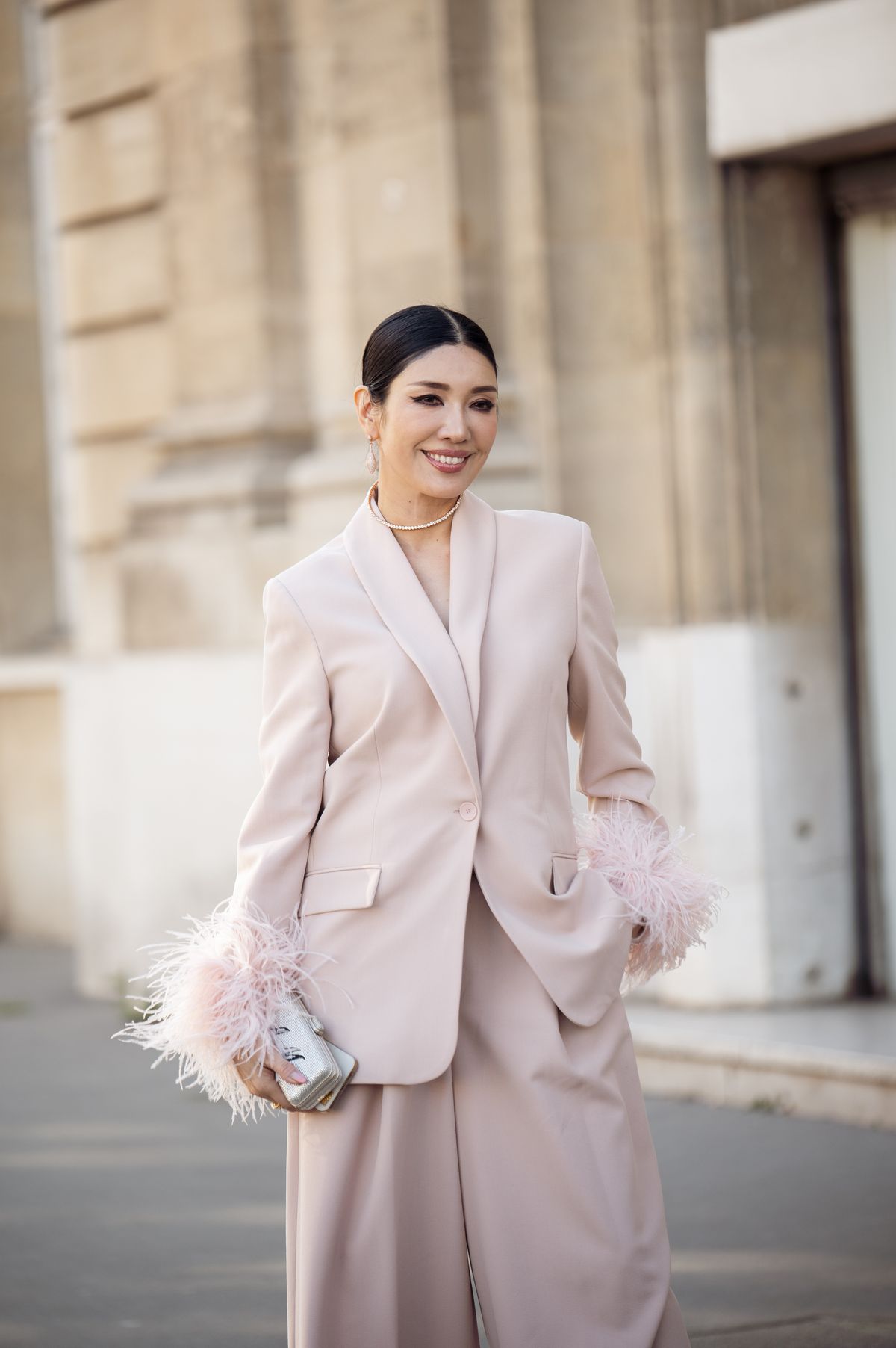 Street Style - Paris Fashion Week - Womenswear Fall Winter 2023 2024 : Day Five