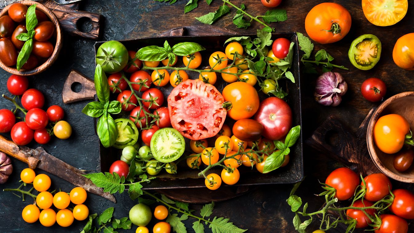 Fresh,Tomatoes,-,Top,View.,Tomato,Background.