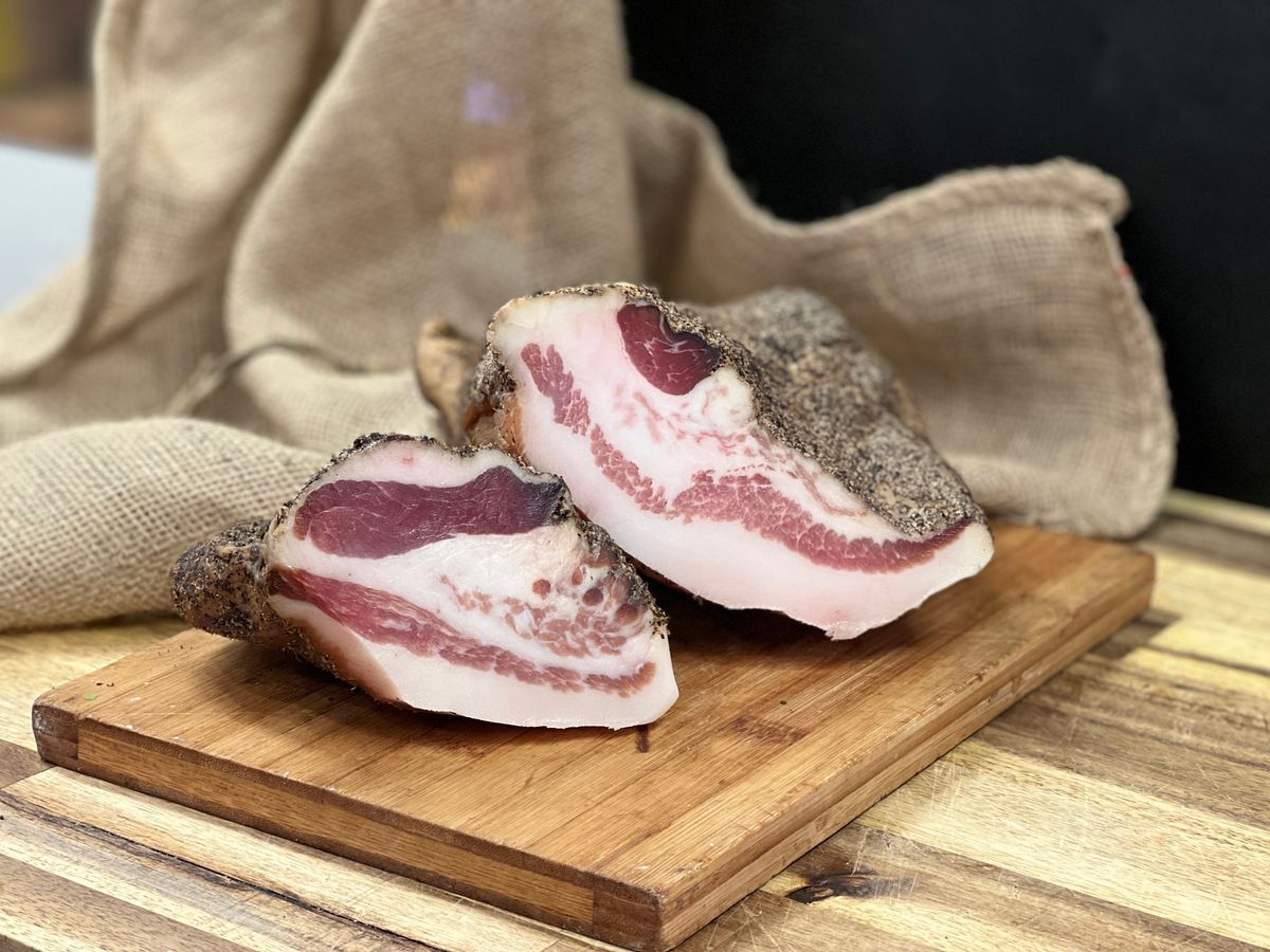 Guanciale,,Italian,Ham,,Cold,Cuts