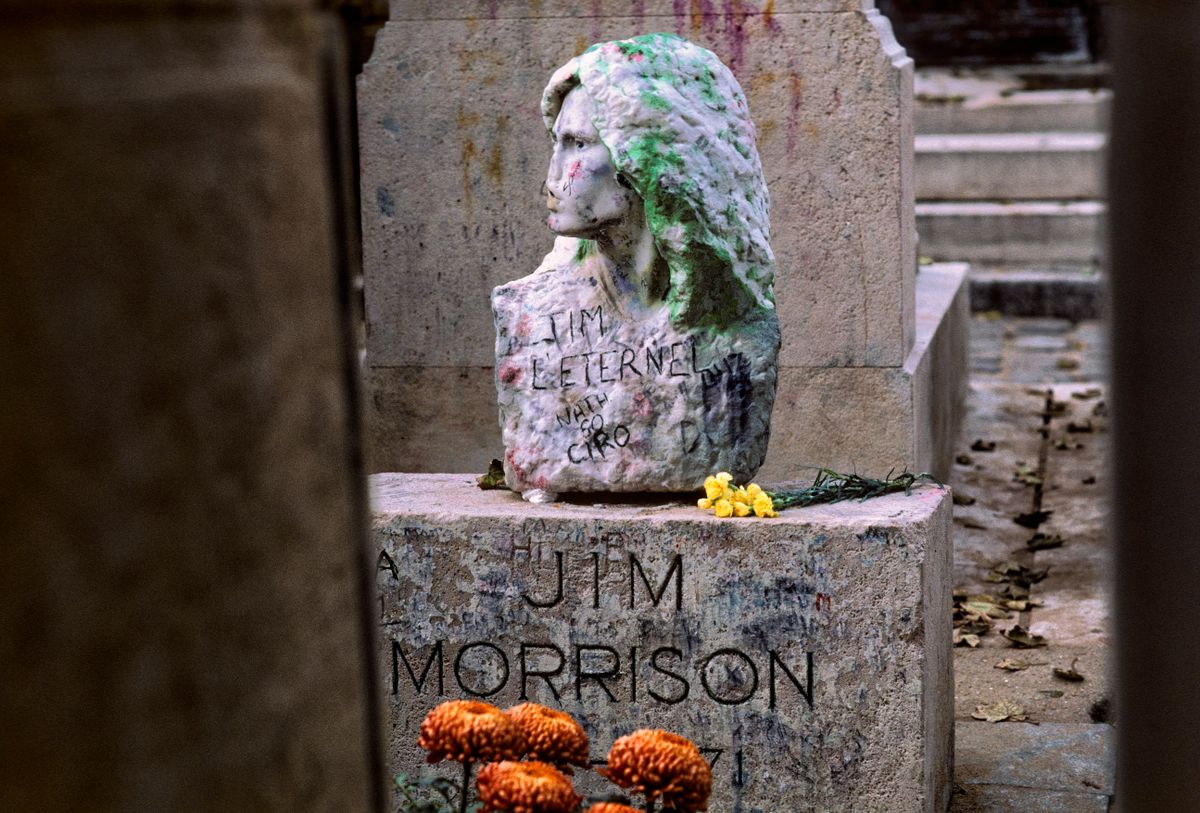 Jim Morrison sírja Párizsban