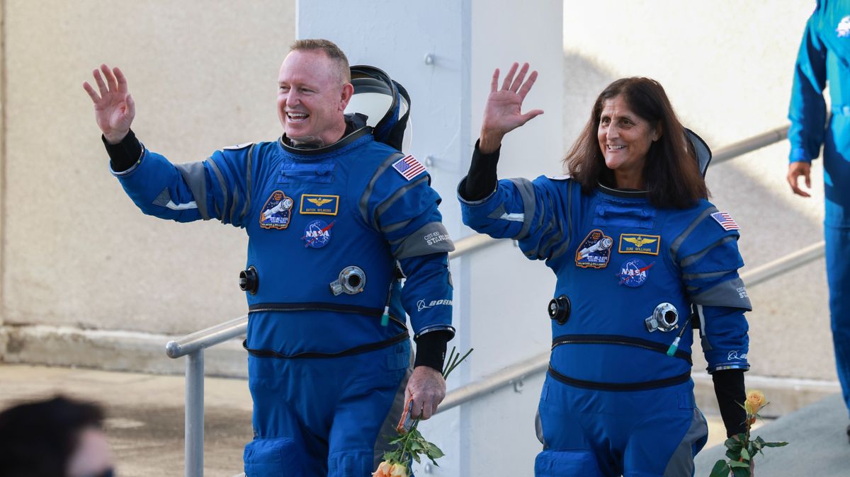 Barry Wilmore és Sunita Williams, űrben rekedt asztronauták