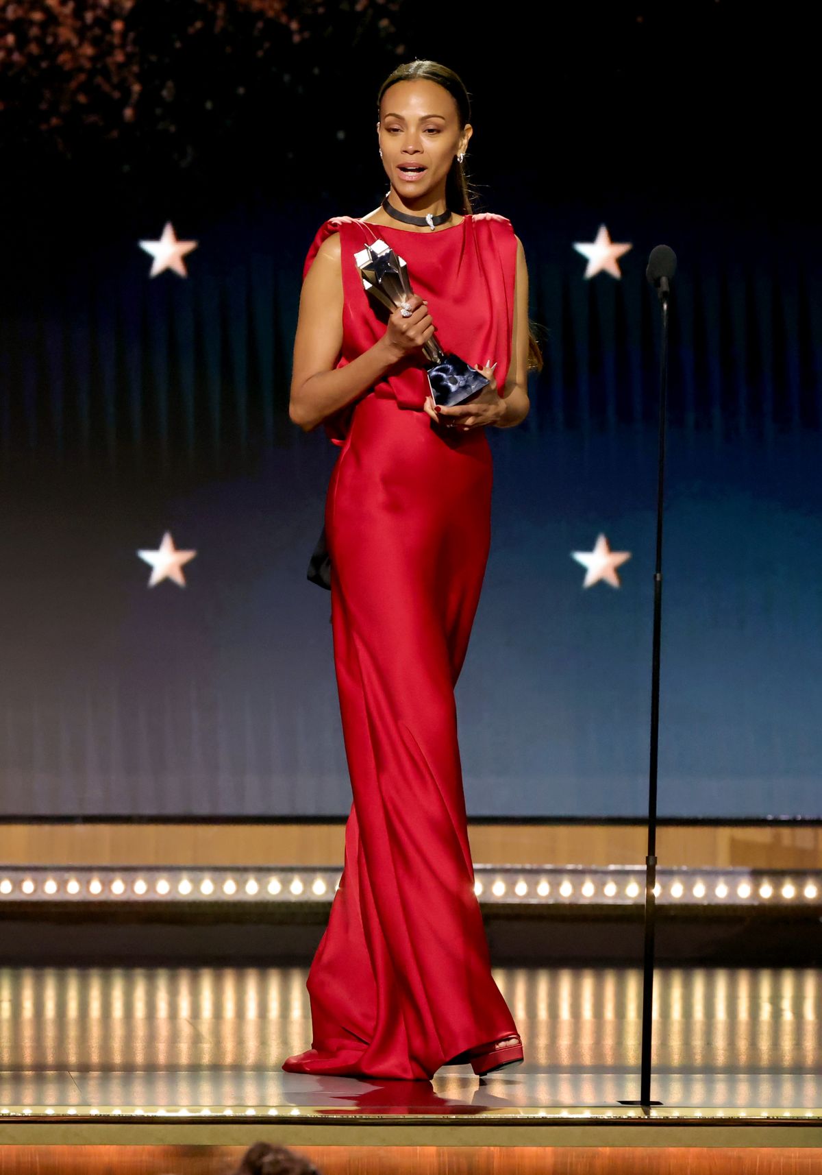 30th Annual Critics Choice Awards - Show, Zoe Saldaña