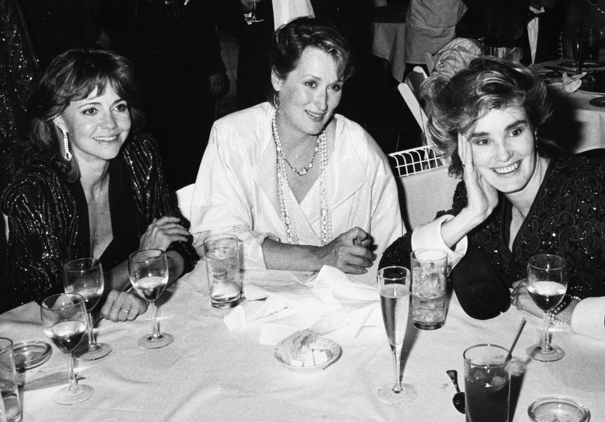 Actresses (L-R) Sally Field, Meryl Streep And Jessica Lange sitting around a table together at a post Academy Awards party at Spago's, Los Angeles, March 24th 1986. (Photo by Kevin Winter/Getty Images)