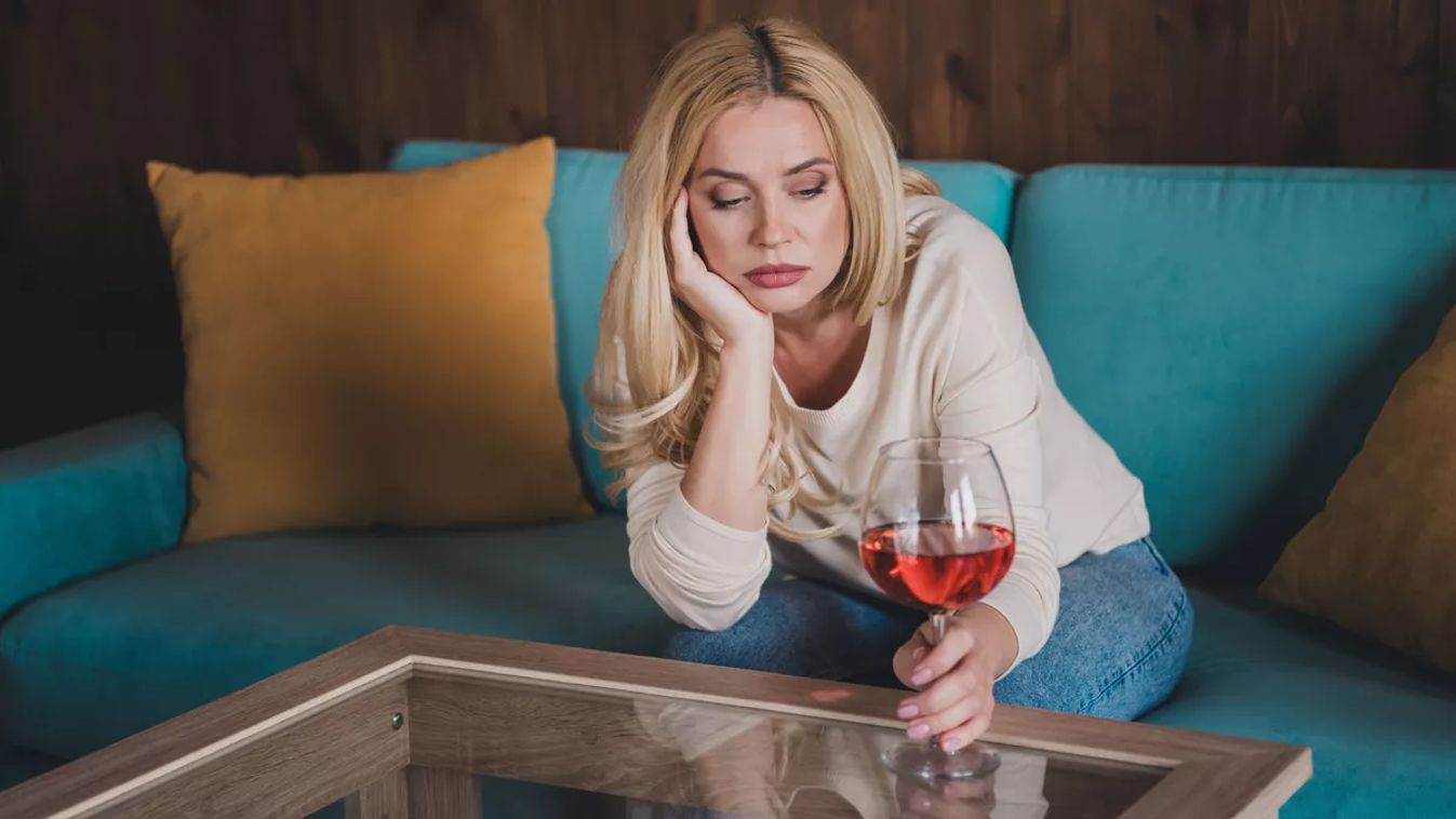 alkohol, wine mom, pszichológia