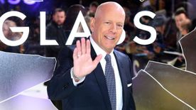 Aki megsüketült a sikerért: Bruce Willis 70 éves lett!