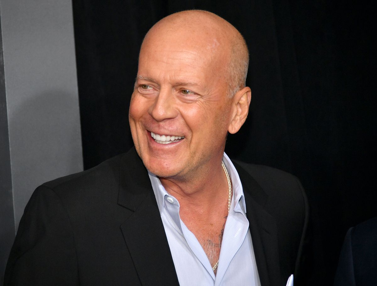 mozi, Bruce Willis, erotika