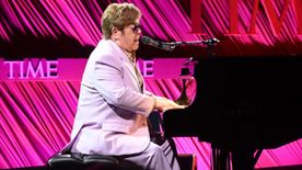 Elton John nagy bajban van: borzasztó halálfélelméről beszélt