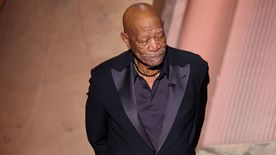 Gyötrelmes okból viselt Morgan Freeman fekete kesztyűt az Oscar-gálán