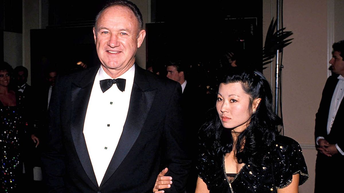 **FILE PHOTO** Gene Hackman and Wife Betsy Found Dead In Santa Fe Home.Gene Hackman And Wife Betsy Arakawa  January 1989  Credit: Ralph Dominguez/MediaPunch