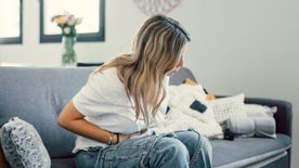 Menstruációs görcsökkel küzdesz? — Így élj túl! Tippek, trükkök fájdalom ellen