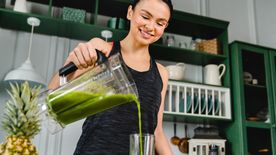 Reggeli zsírégető zöld turmix, ami napok alatt kilókat faraghat le rólad