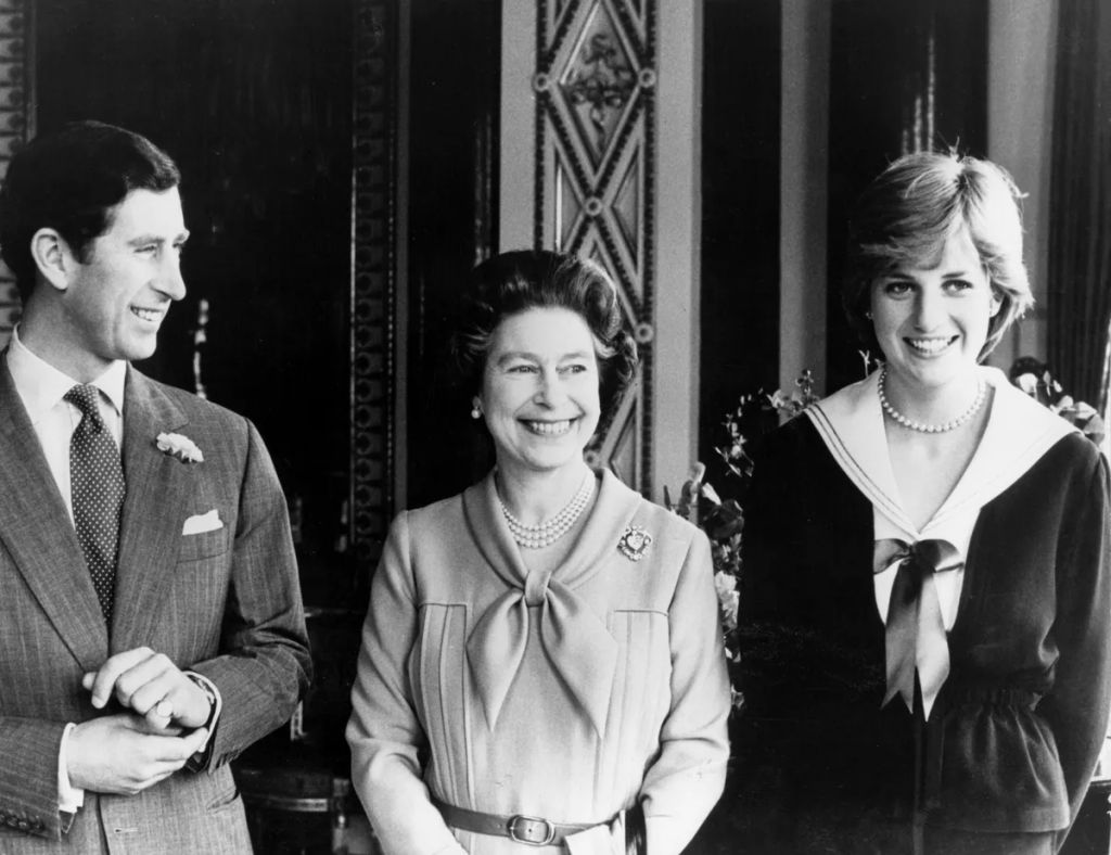 II. Erzsébet uralkodásának egyik legnagyobb kihívása az volt, amikor Diana hercegné és az akkor még walesi herceg III. Károly házasságának végét ízekre szedte a brit bulvársajtó.