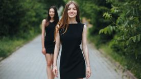 Az időtálló női divattrend: 10 stílusos fekete ruha, amit a végtelenségig tudsz hordani!
