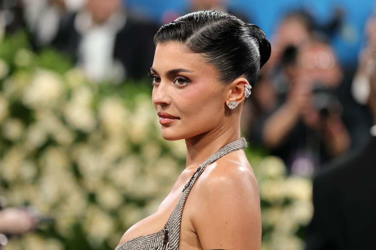 NEW YORK, NEW YORK - MAY 05: Kylie Jenner attends the 2025 Met Gala Celebrating "Superfine: Tailoring Black Style" at Metropolitan Museum of Art on May 05, 2025 in New York City. (Photo by Dia Dipasupil/Getty Images)