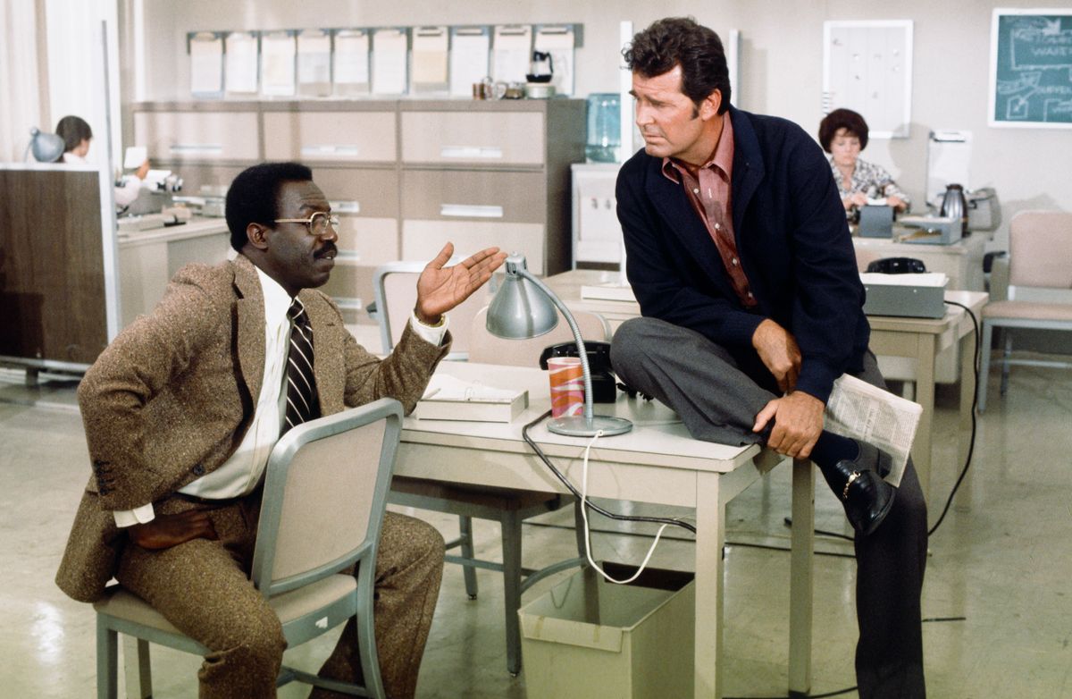 THE ROCKFORD FILES -- "This Case is Closed" Episode 106 -- Pictured: (l-r) James McEachin as FBI Agent David Shore, James Garner as Jim Rockford -- (Photo by: Bob Nese/NBCU Photo Bank/NBCUniversal via Getty Images via Getty Images)