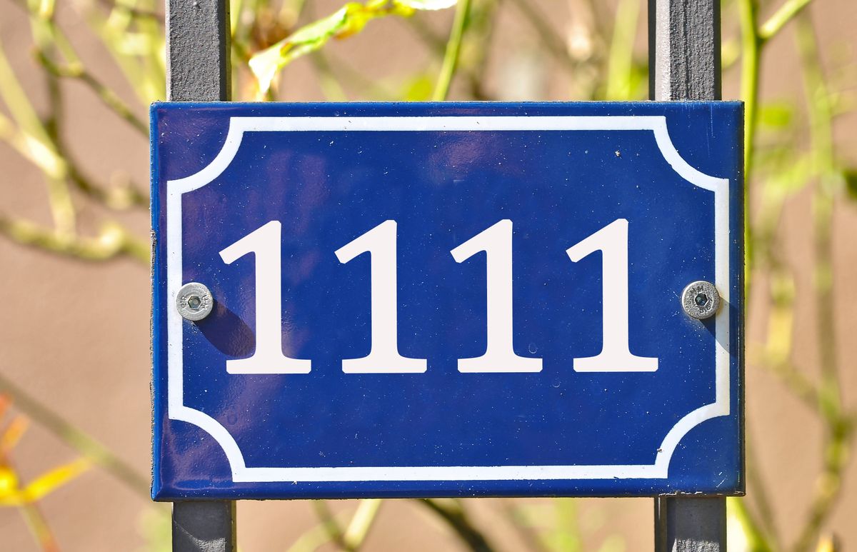 111 angyali szám