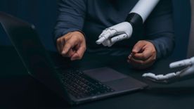 Az AI megalkotta: így néz ki a tökéletes férfi − FOTÓ