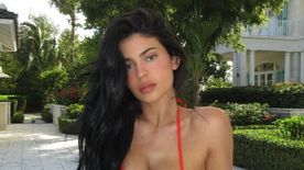 Luxus a köbön! Kylie Jenner 3,5 milliós bikniben vonaglott: a különleges darab idősebb mint a viselője – FOTÓ
