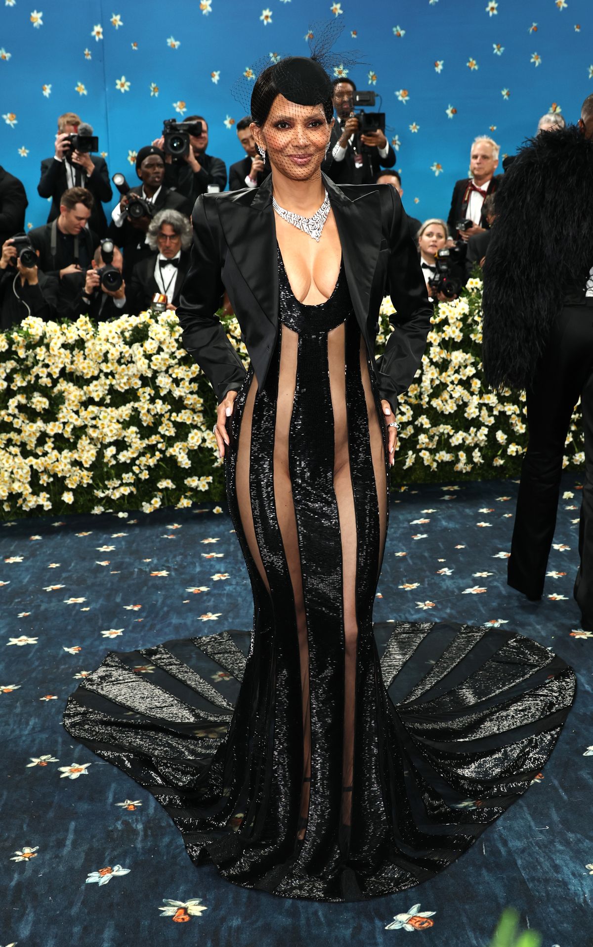 NEW YORK, NEW YORK - MAY 05: Halle Berry attends the 2025 Met Gala Celebrating "Superfine: Tailoring Black Style" at Metropolitan Museum of Art on May 05, 2025 in New York City.  (Photo by Jamie McCarthy/Getty Images)