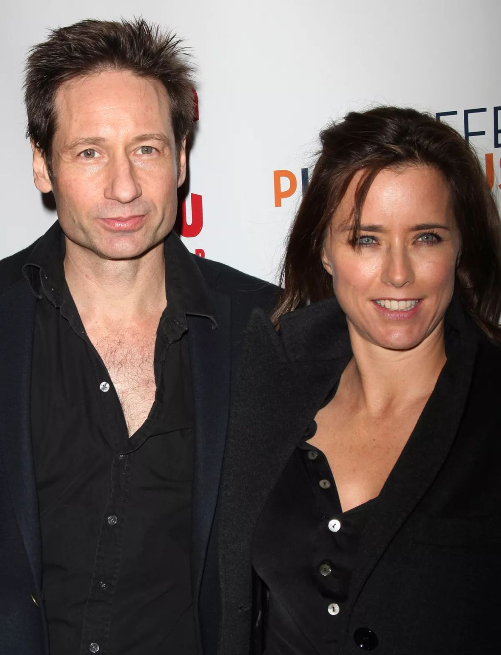 Annak ellenére, hogy feleségét, Téa Leonit évekig arra kényszerítette, hogy eltűrje szexuális függőségét, David Duchovny, a Californication színésze elvált Leonitól egy rövid viszony miatt, amelyet felesége Billy Bob Thorntonnal folytatott.