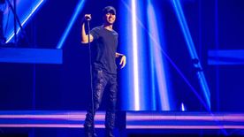 Enrique Iglesias 50 éves − Így vált a fiatal macsóból, igazi sármőrré − GALÉRIA