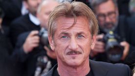 Sean Penn új külseje sokkolta a rajongókat: mi állhat a háttérben?