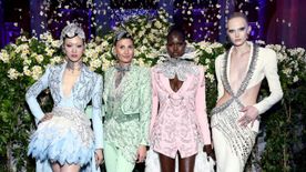 A popkultúrát és a haute couture-t hozta el a 2025-ös Met-gálára a Swarovski