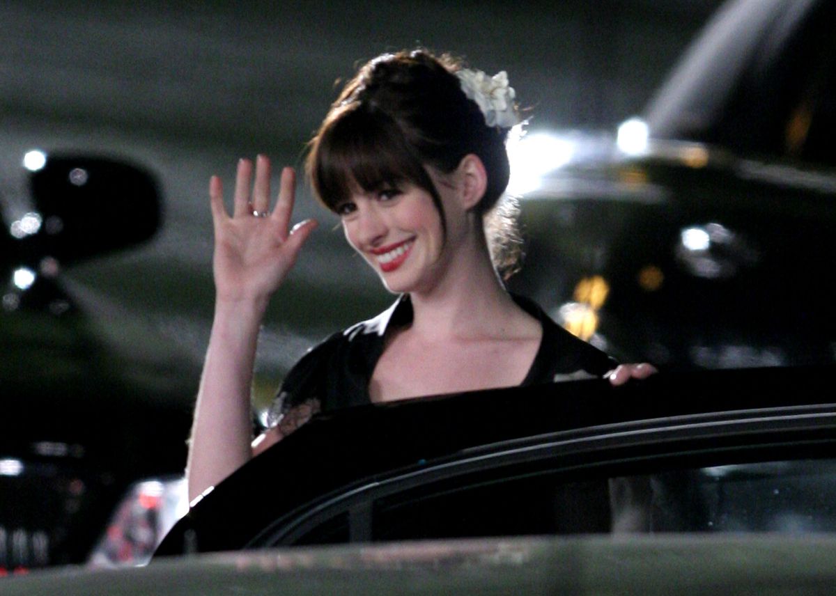 Anne Hathaway during Anne Hathaway on Location for The Devil Wears Prada - October 26, 2005 at The Museum of Natural History in New York City, New York, United States. (Photo by James Devaney/WireImage)