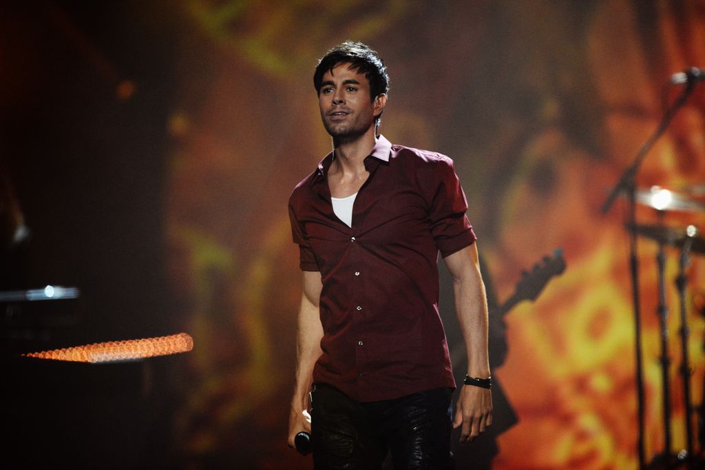 2014 – Latin lover újratöltve
„Bailando” világsiker, Enrique meg újra visszatért a forró latin szenvedélyhez – és az pólóihoz. 