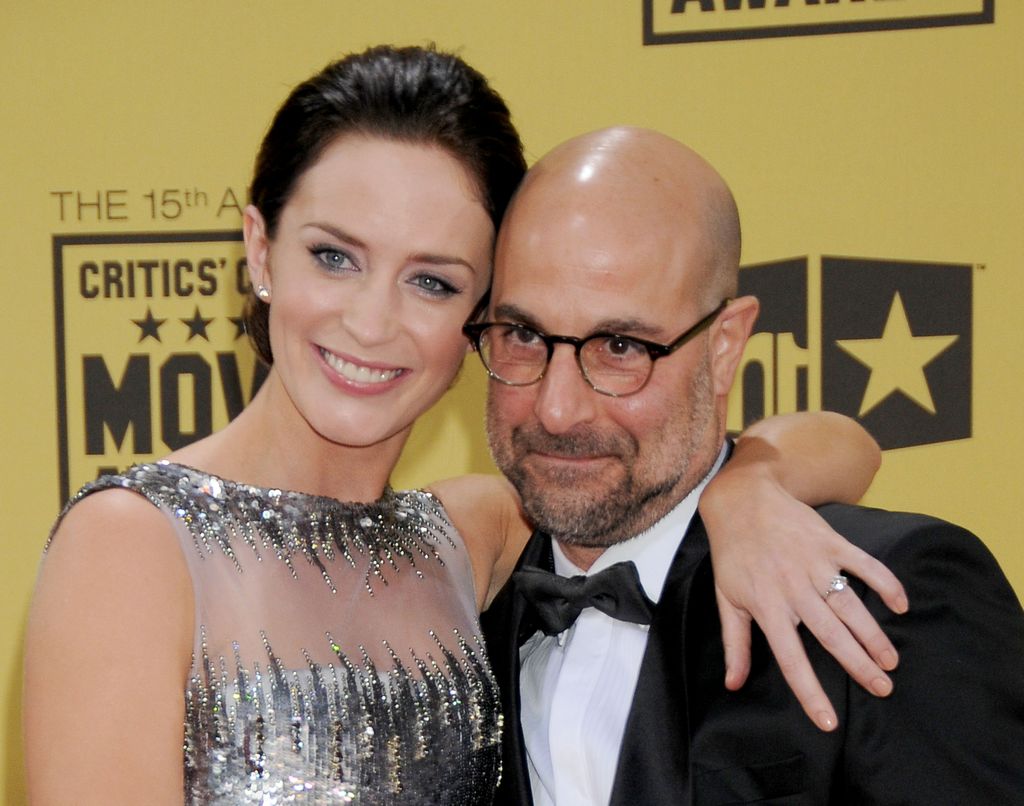 Emily Blunt nővére, Felicity a színész és gasztroikon Stanley Tucci felesége. Így lett Stanley Tucci Emily Blunt sógora – és azóta is együtt forgatják a legfinomabb olasz vacsorákat.