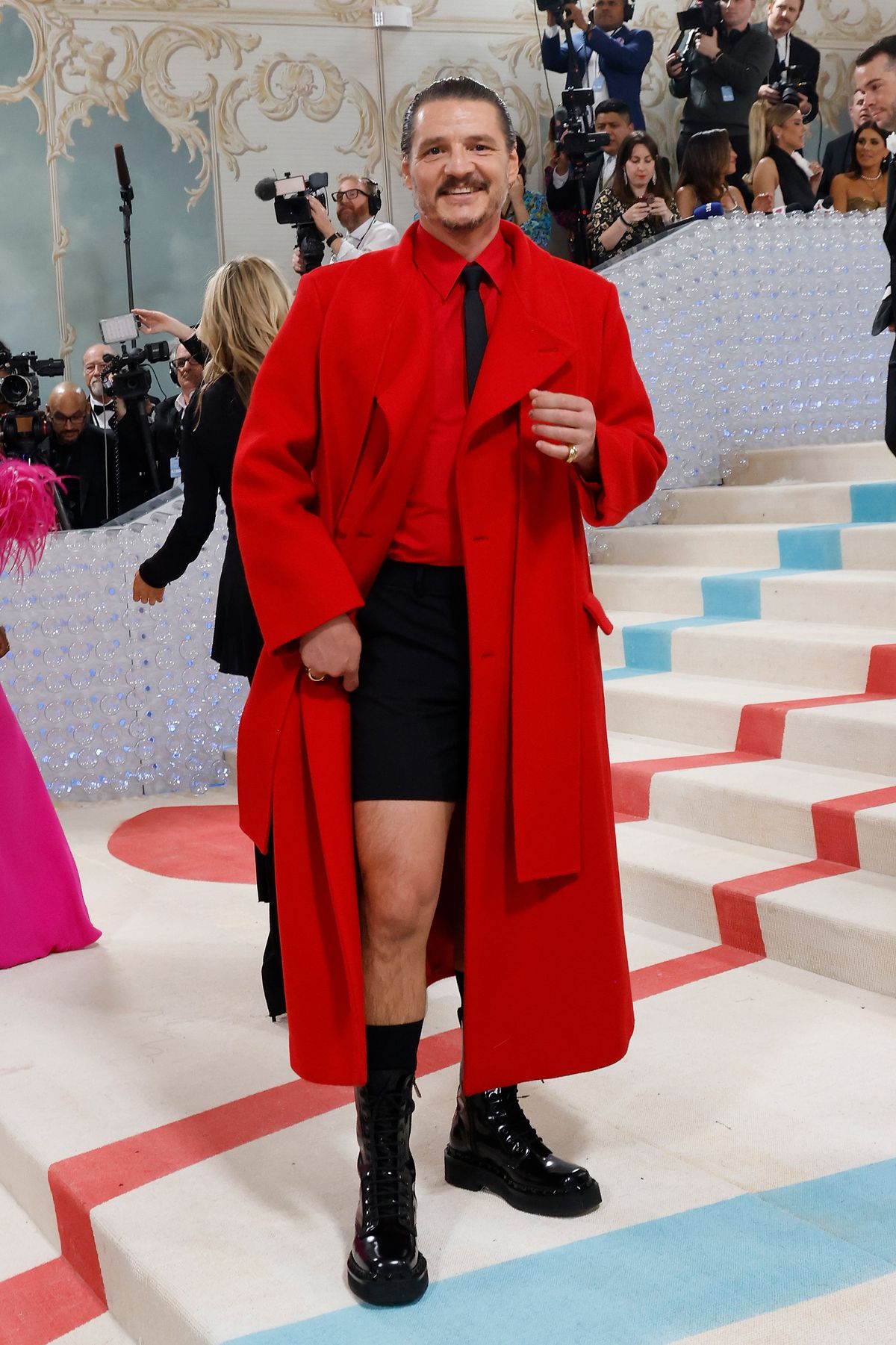 NEW YORK, NEW YORK - MAY 01: Pedro Pascal attends the 2023 Costume Institute Benefit celebrating "Karl Lagerfeld: A Line of Beauty" at Metropolitan Museum of Art on May 01, 2023 in New York City. (Photo by Taylor Hill/Getty Images)