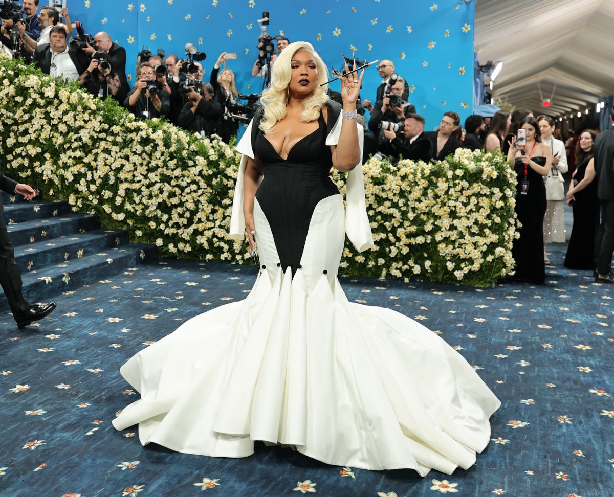 NEW YORK, NEW YORK - MAY 05: Lizzo attends the 2025 Met Gala Celebrating "Superfine: Tailoring Black Style" at Metropolitan Museum of Art on May 05, 2025 in New York City.  (Photo by Dia Dipasupil/Getty Images)