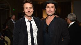 Botrány a filmfesztiválon: a Harcosok klubja két sztárja, Brad Pitt és Edward Norton durván betépett