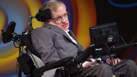Erre jutott Stephen Hawking az élete végére:  „Évszázadokon át azt hitték, hogy a hozzám hasonló fogyatékkal élőket elátkozta az Isten"