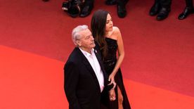 Alain Delon fia le sem tagadhatná az apját, ugyanolyan jóképű , mint a legendás színész