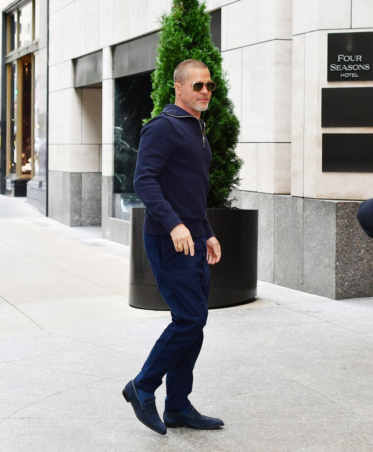 06/15/2025 Brad Pitt is mobbed by fans while stepping out in New York City. The 61 year old American actor wore a blue quarter zip sweater, matching trousers, and loafers.

sales@theimagedirect.com Please byline:TheImageDirect.com