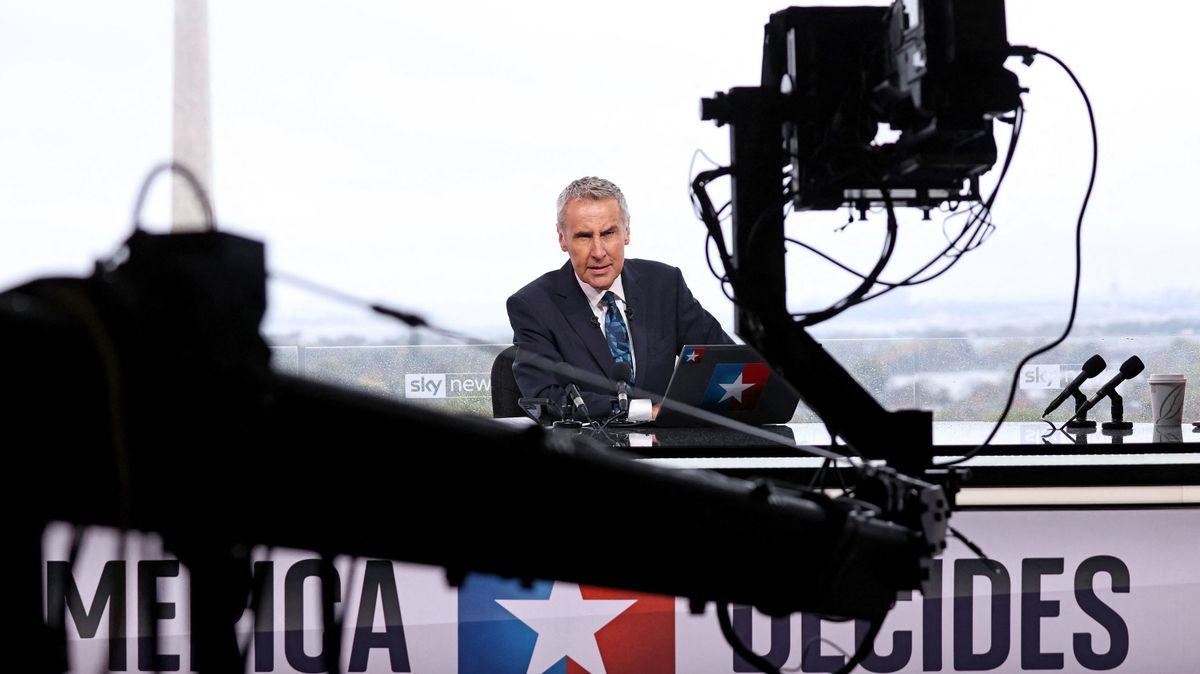 WASHINGTON, DC - NOVEMBER 01: Sky News gears up to provide special coverage of the U.S. Election with a rehearsal, as Dermot Murnaghan prepares for the special election program, AMERICA DECIDES, on Sunday, November 1 in Washington D.C.   Paul Morigi/Getty Images for Sky News/AFP (Photo by Paul Morigi / GETTY IMAGES NORTH AMERICA / Getty Images via AFP)