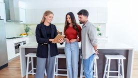 Idegeidre megy a főbérlő? 5 tipp, hogy szót értsetek!
