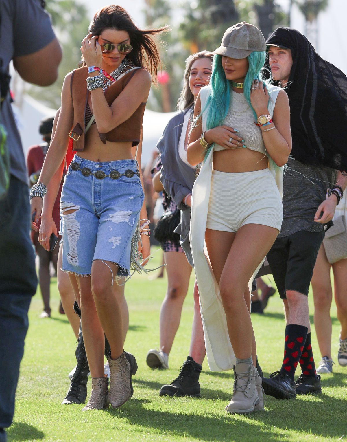 INDIO, CA - APRIL 10: Kendall Jenner and Kylie Jenner are seen at Coachella Valley Music and Arts Festival at The Empire Polo Club on April 10, 2015 in Indio, California.  (Photo by Papjuice/Bauer-Griffin/GC Images)