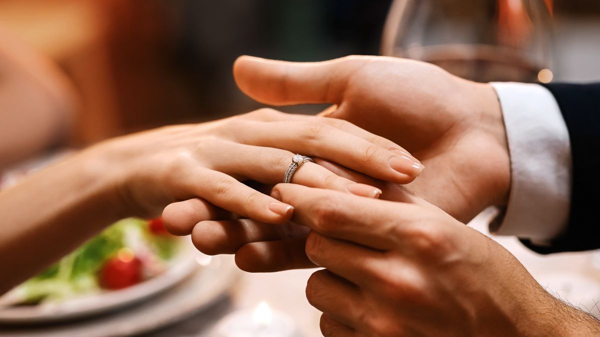 Most érkezett a nagy hír: a világsztár bejelentette, hogy férjhez megy