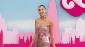 Hódít a sellőtrend! Kövesd te is Dua Lipa jellegzetes sminkjét!
