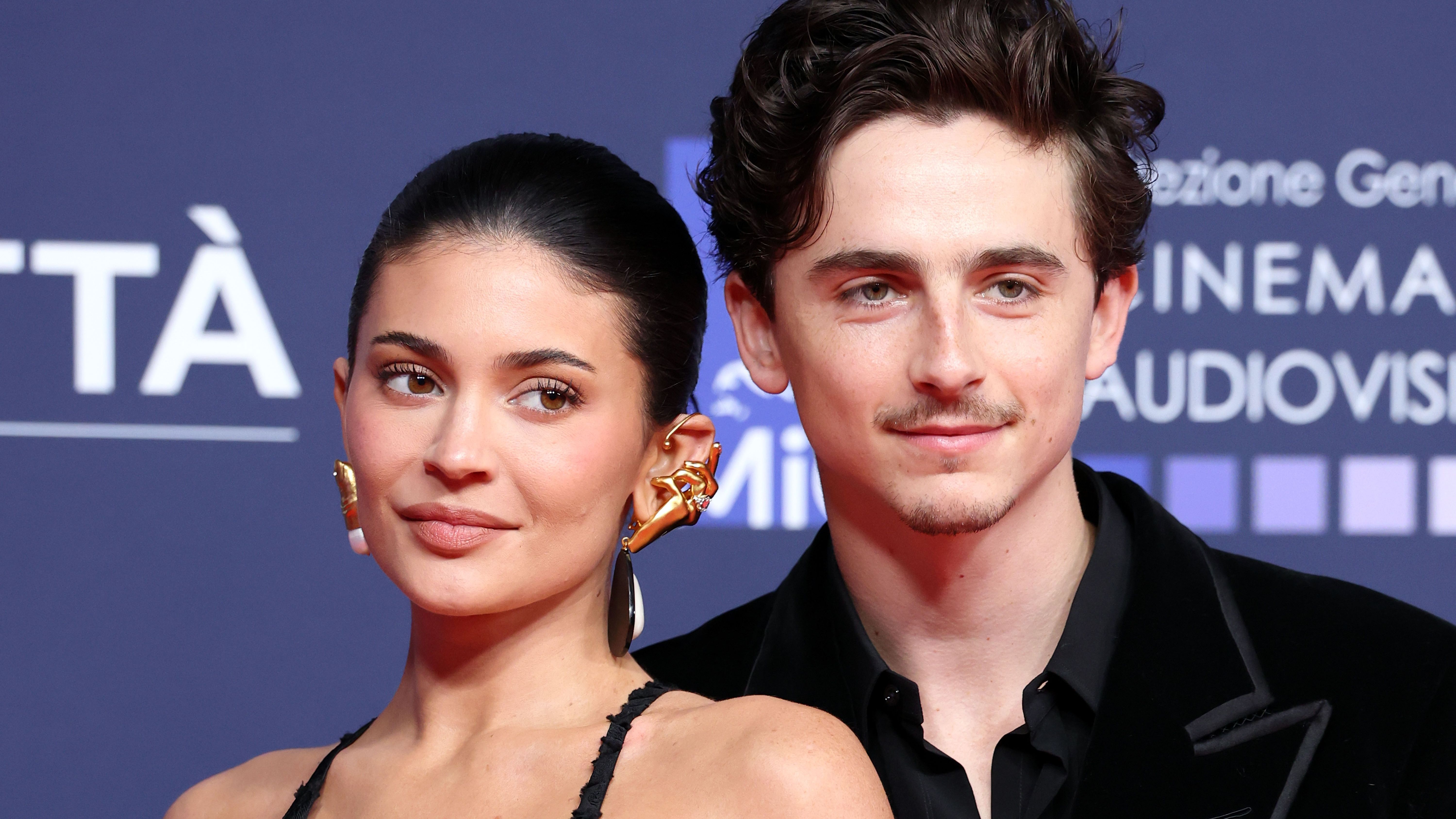Kylie Jenner kisbabával akarja megtartani Timothée Chalamet-t: nem stabil a kapcsolatuk