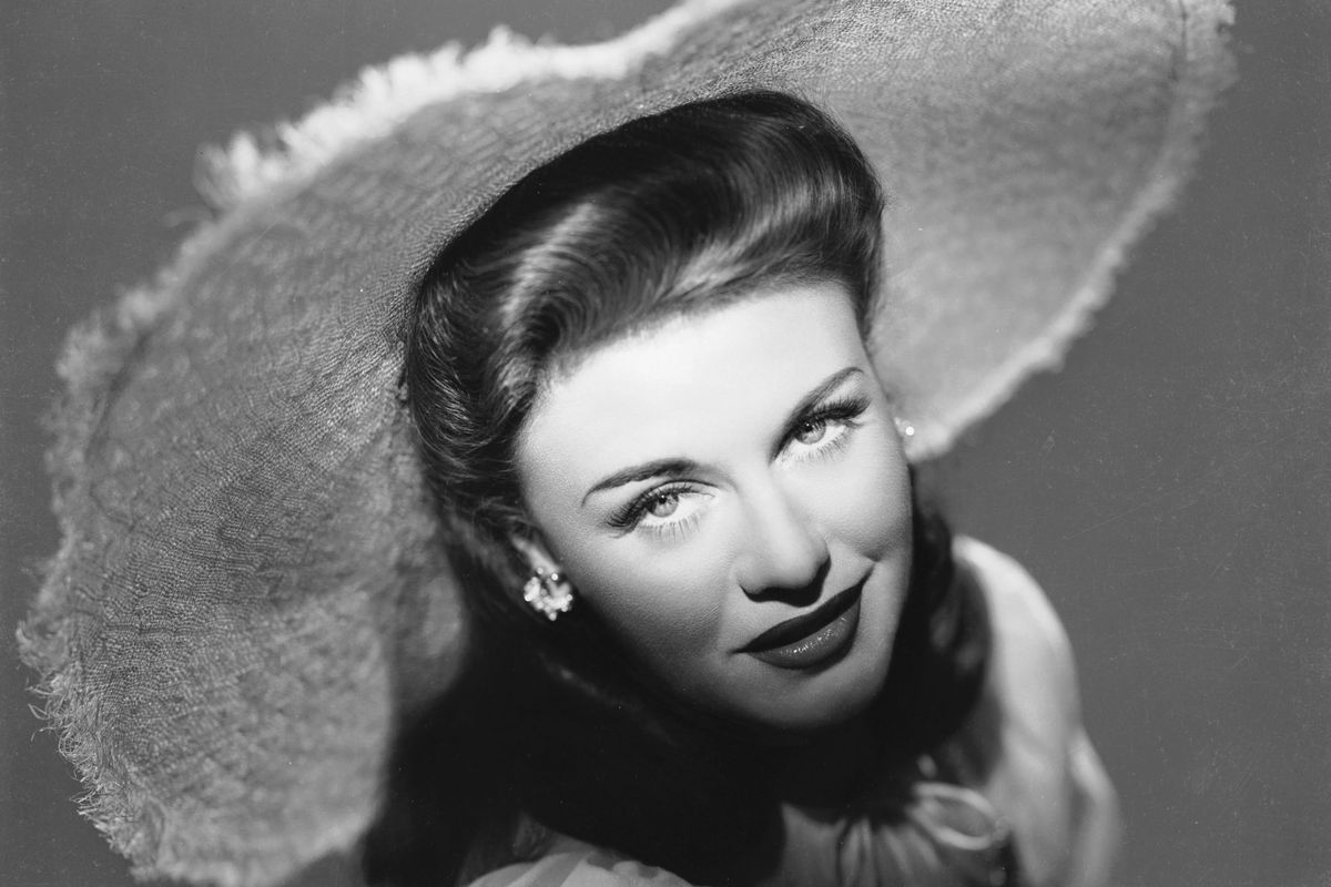 Ginger Rogers amerikai színésznő