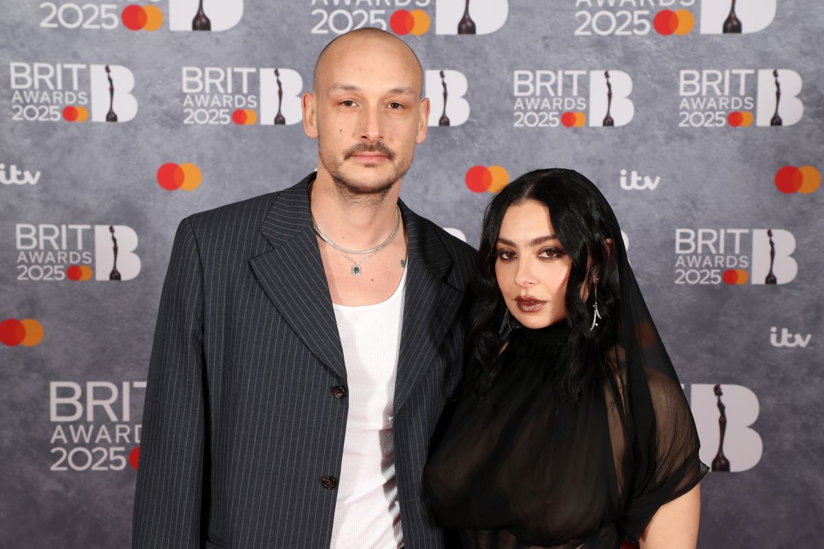 A Sziget Fesztivál sztárja Charli XCX és Daniel George titokban összeházasodott
