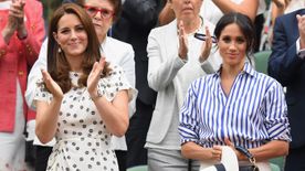 Katalin és Meghan ugyanazt az inget viselték, és ez nem véletlen: súlyos üzenet rejtőzik a választás mögött
