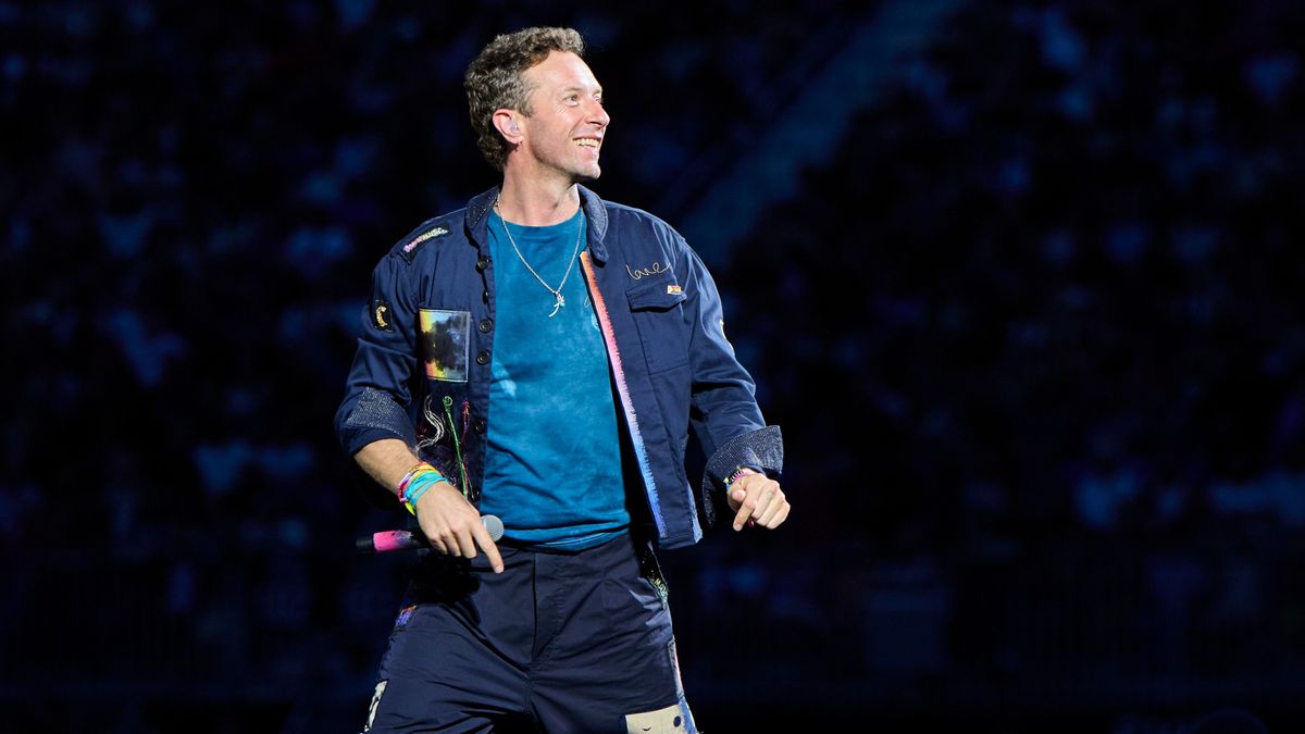 Chris Martin figyelmeztete a közönségét: indul a csókkamera, legyen mindenki óvatos, aki nem akar úgy járni, mint Andy Byron