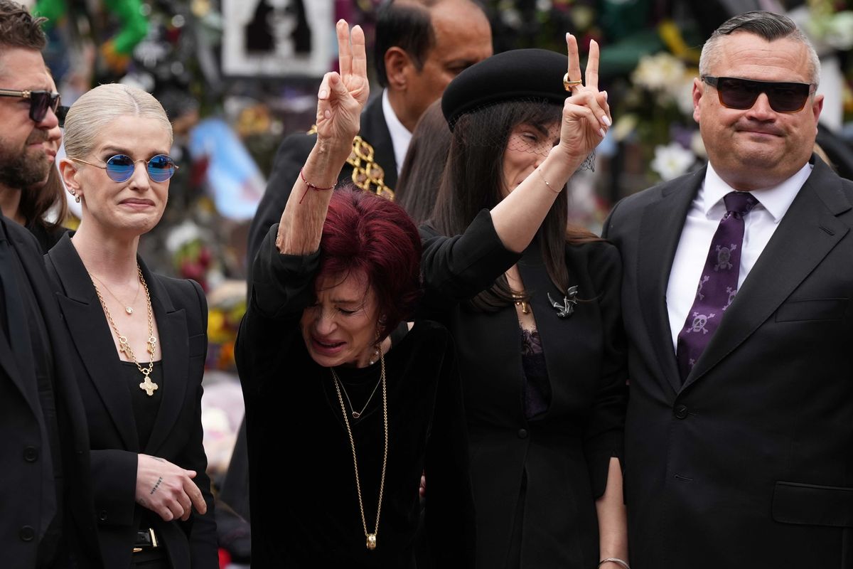 BIRMINGHAM, UNITED KINGDOM - JULY 30: The wife of Ozzy Osborne Sharon Osbourne mourns during the funeral ceremony of Ozzy Osbourne in Birmingham on 30 July 2025. Ozzy Osbourne, the iconic front man of Black Sabbath and one of the most influential British figures in heavy metal music, has died at the age of 76. (Photo by Loannis Alexopoulos/Anadolu via Getty Images)